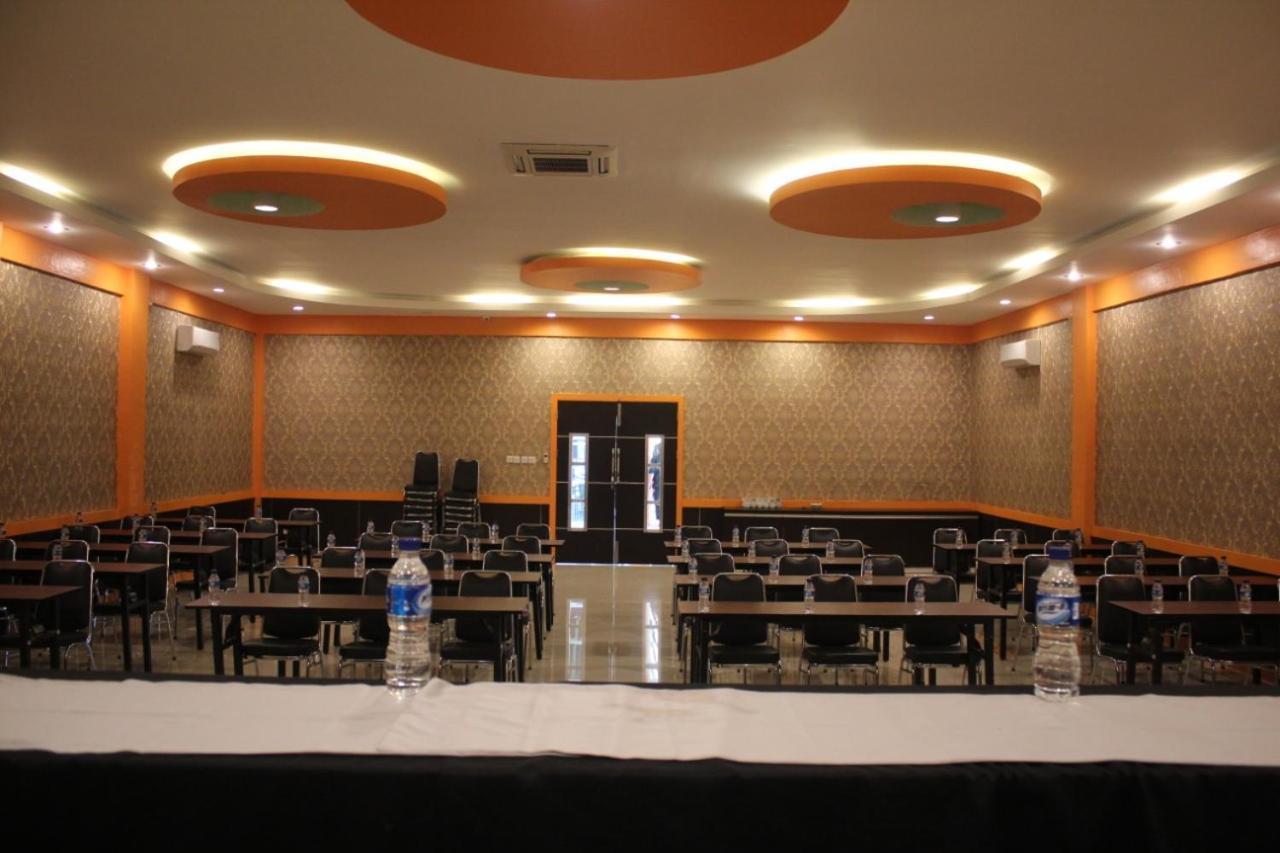 Hannah Hotel Syariah Painan Buitenkant foto