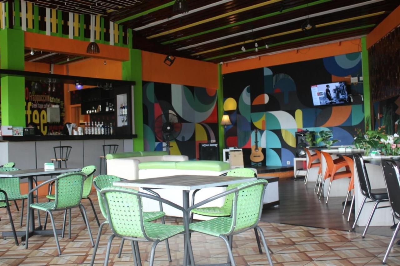 Hannah Hotel Syariah Painan Buitenkant foto
