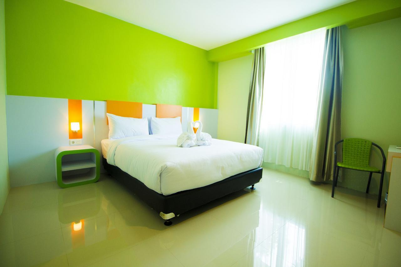Hannah Hotel Syariah Painan Buitenkant foto