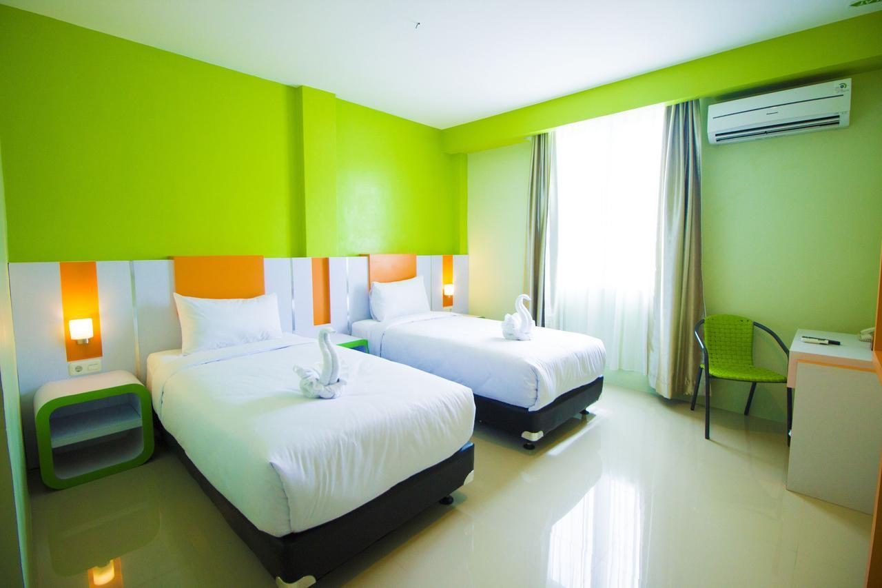 Hannah Hotel Syariah Painan Buitenkant foto