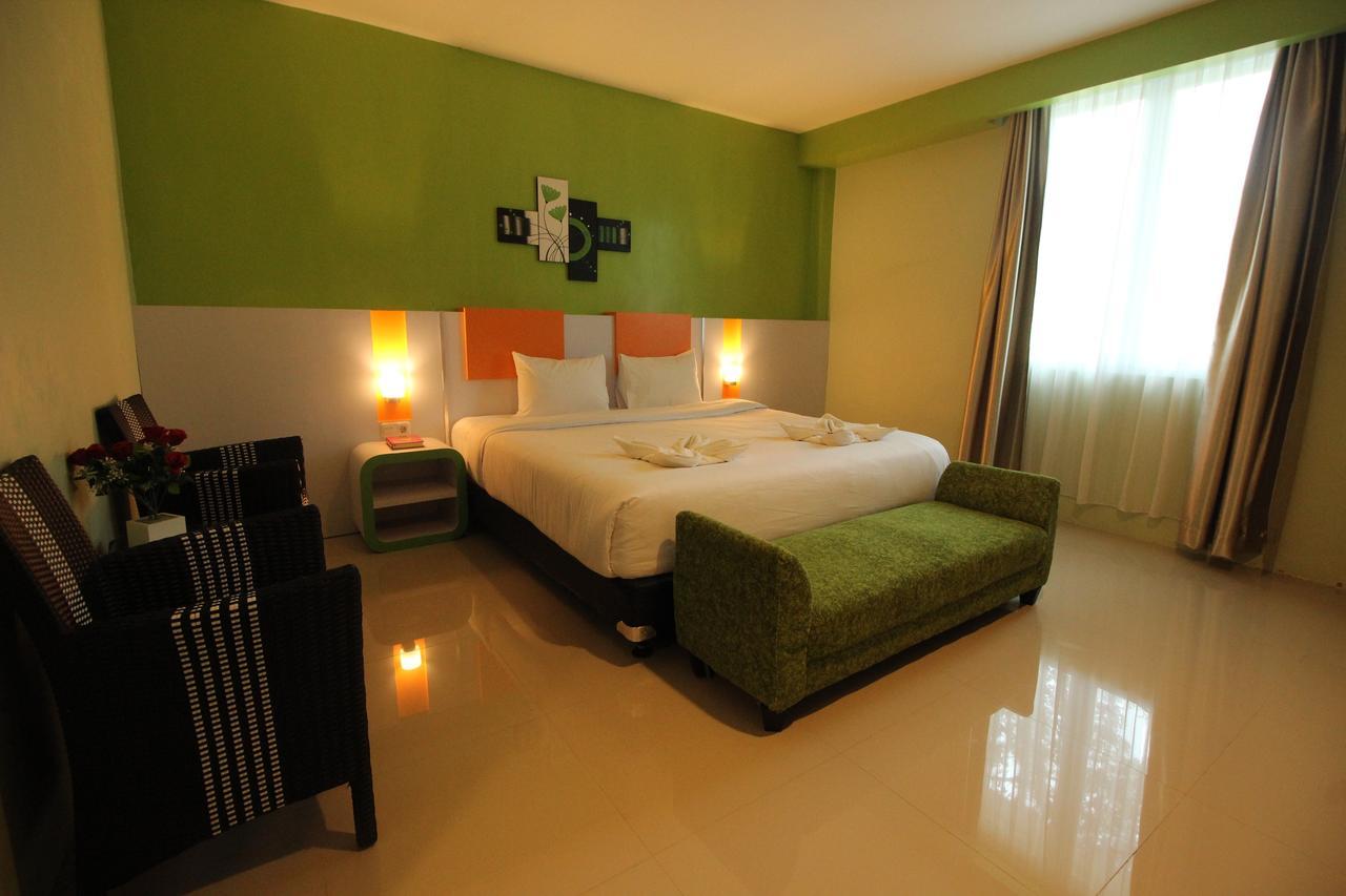 Hannah Hotel Syariah Painan Buitenkant foto